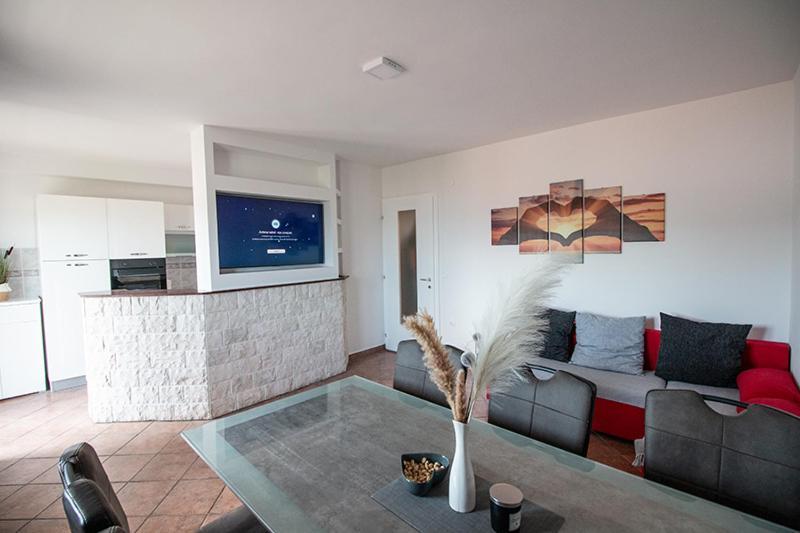 Apartment Zvjezdana Omiš Exteriör bild