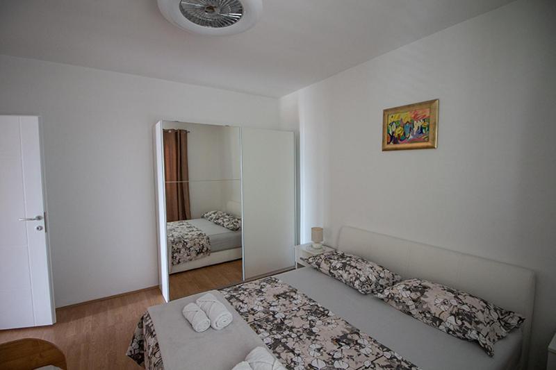Apartment Zvjezdana Omiš Exteriör bild